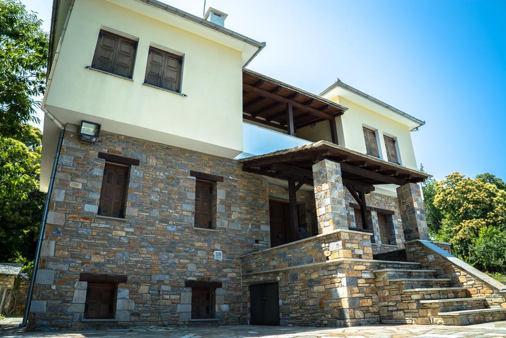Luxury Villa With Pool In Цагарада Екстериор снимка